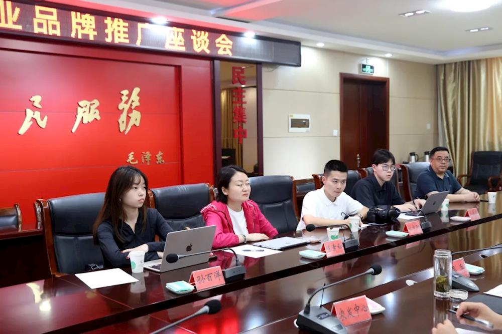 ce7d1c6c30a3429abfa5e91a409257eb.jpg