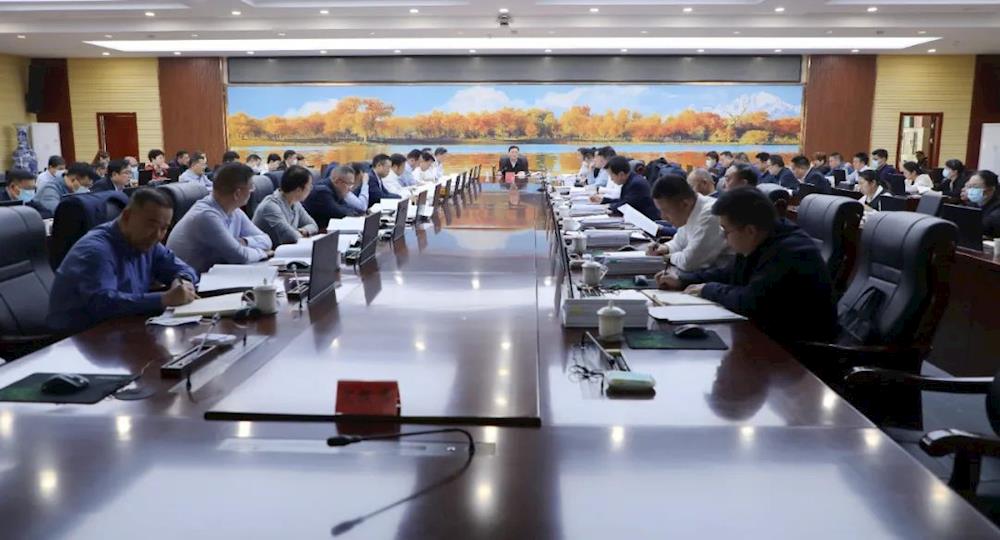 师市党委常委会召开会议 丁翊强主持