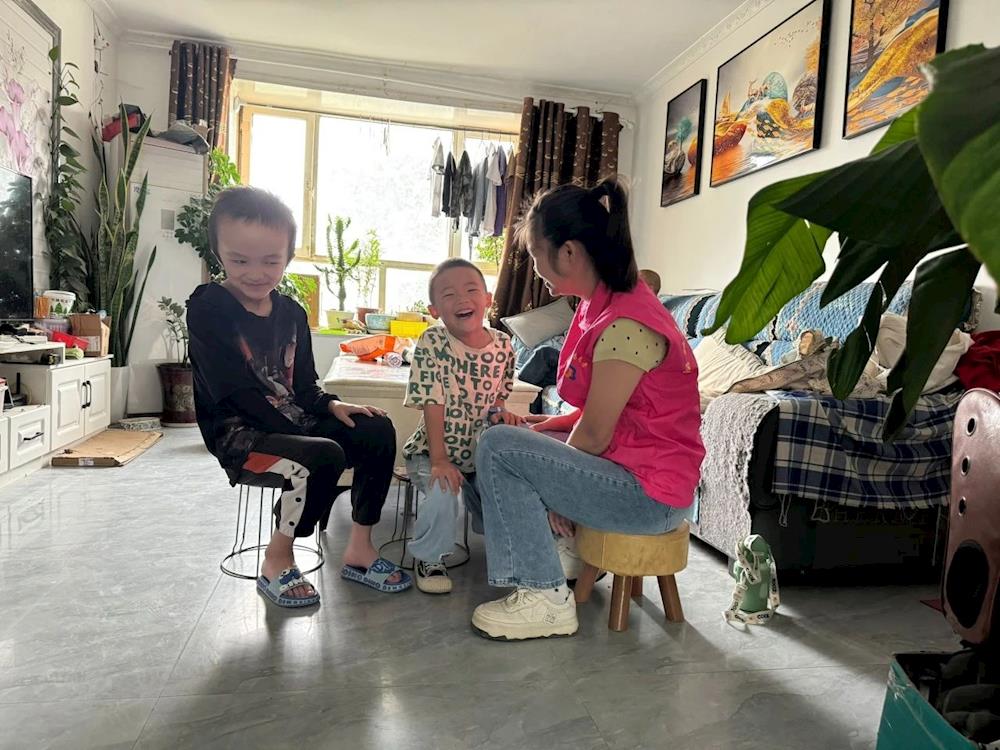 聚焦群众“急难愁盼”丨“爱心妈妈”温暖守护 点亮困境儿童希望之光