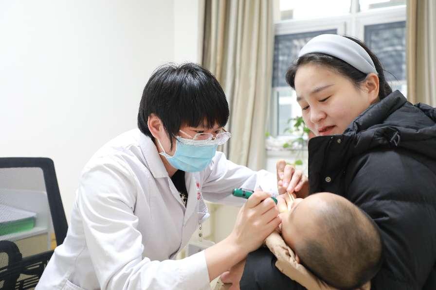 第一师医院多措并举应对节后首日“就诊潮”