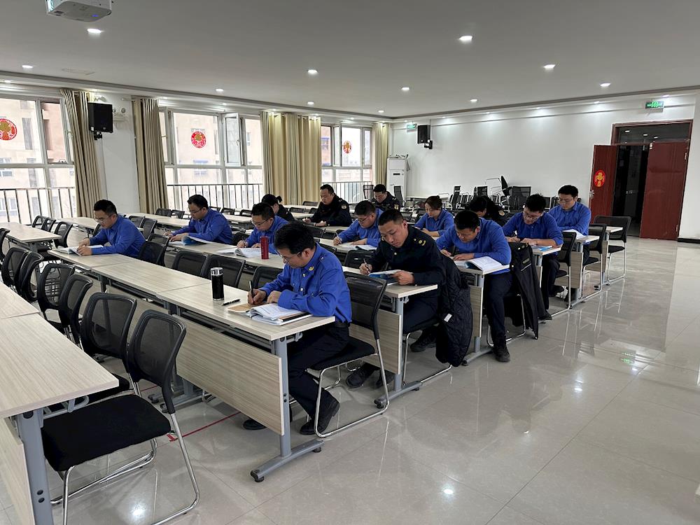 法治培训铸根基，学习赋能促提升