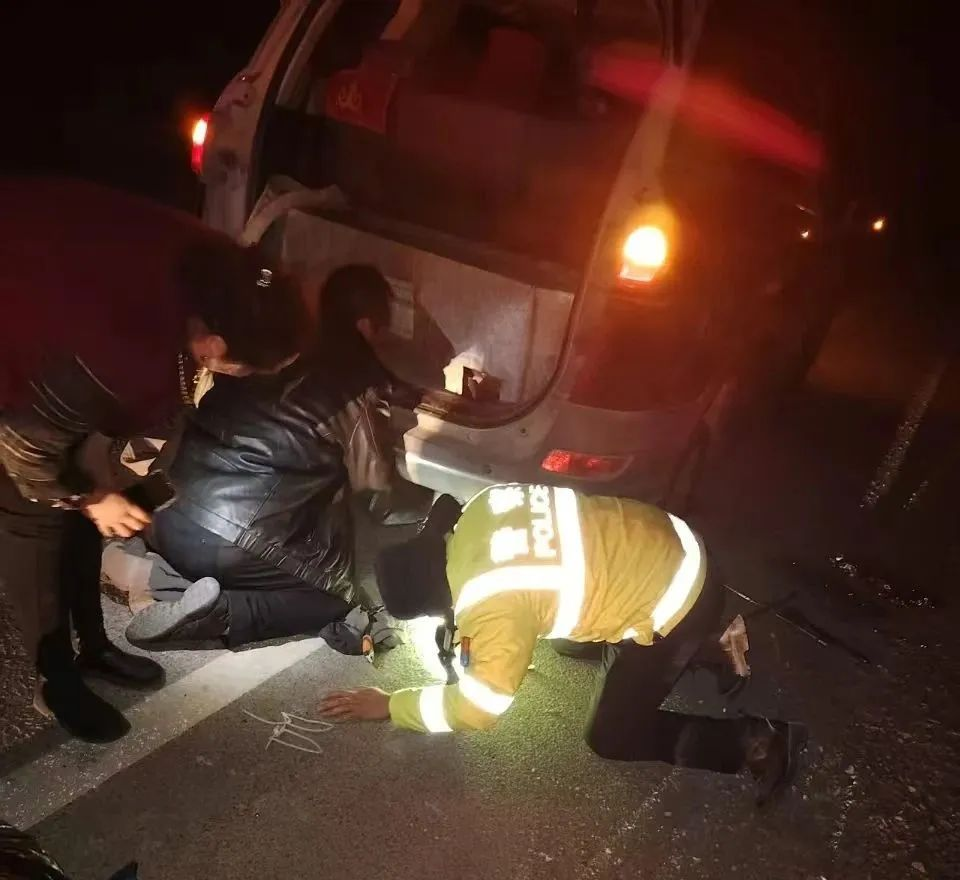 【我为群众办实事】凌晨3点，警察快速回应了他的求助