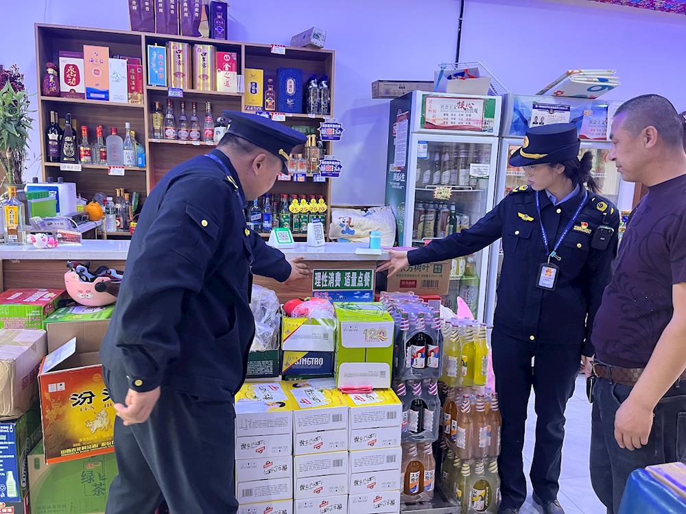师市市场监管局开展“反对浪费 崇尚节约”主题宣传活动