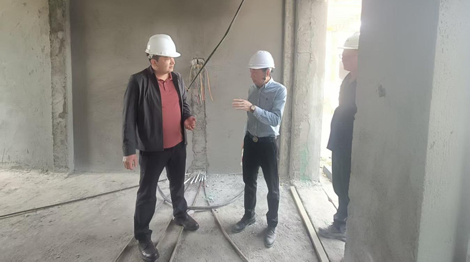 托喀依乡开展和合书院建筑工地安全生产检查